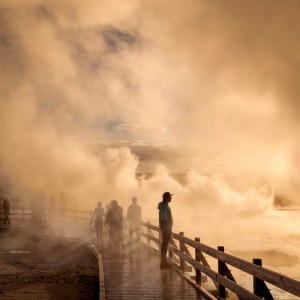 Sihouette-boardwalk-Lower-Basin-Geyser